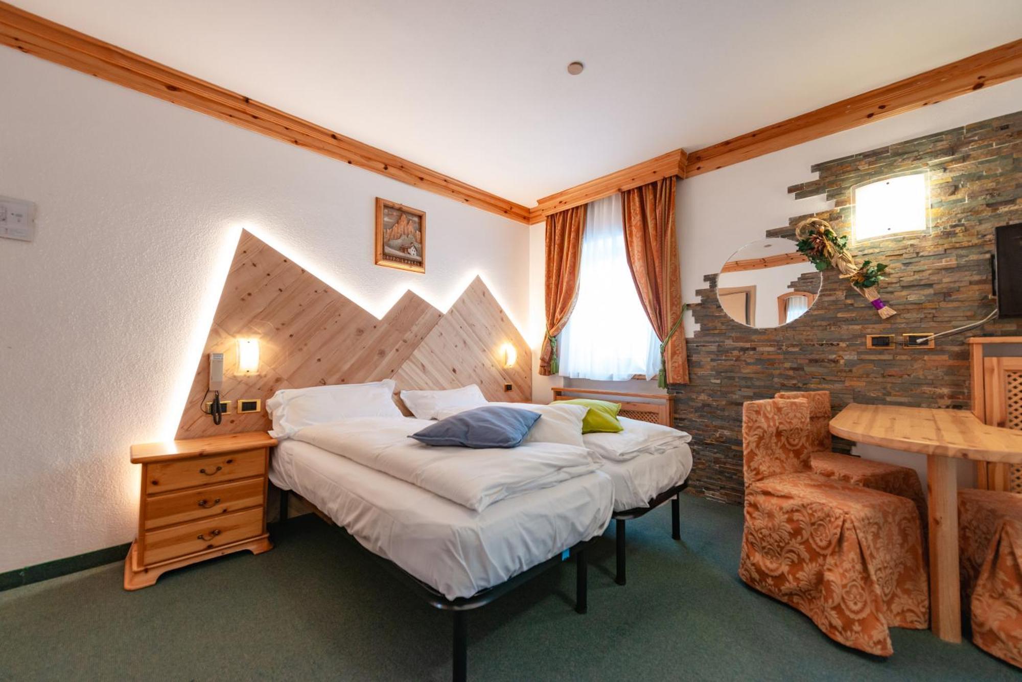 Hotel Ciamol Campitello di Fassa Exteriér fotografie