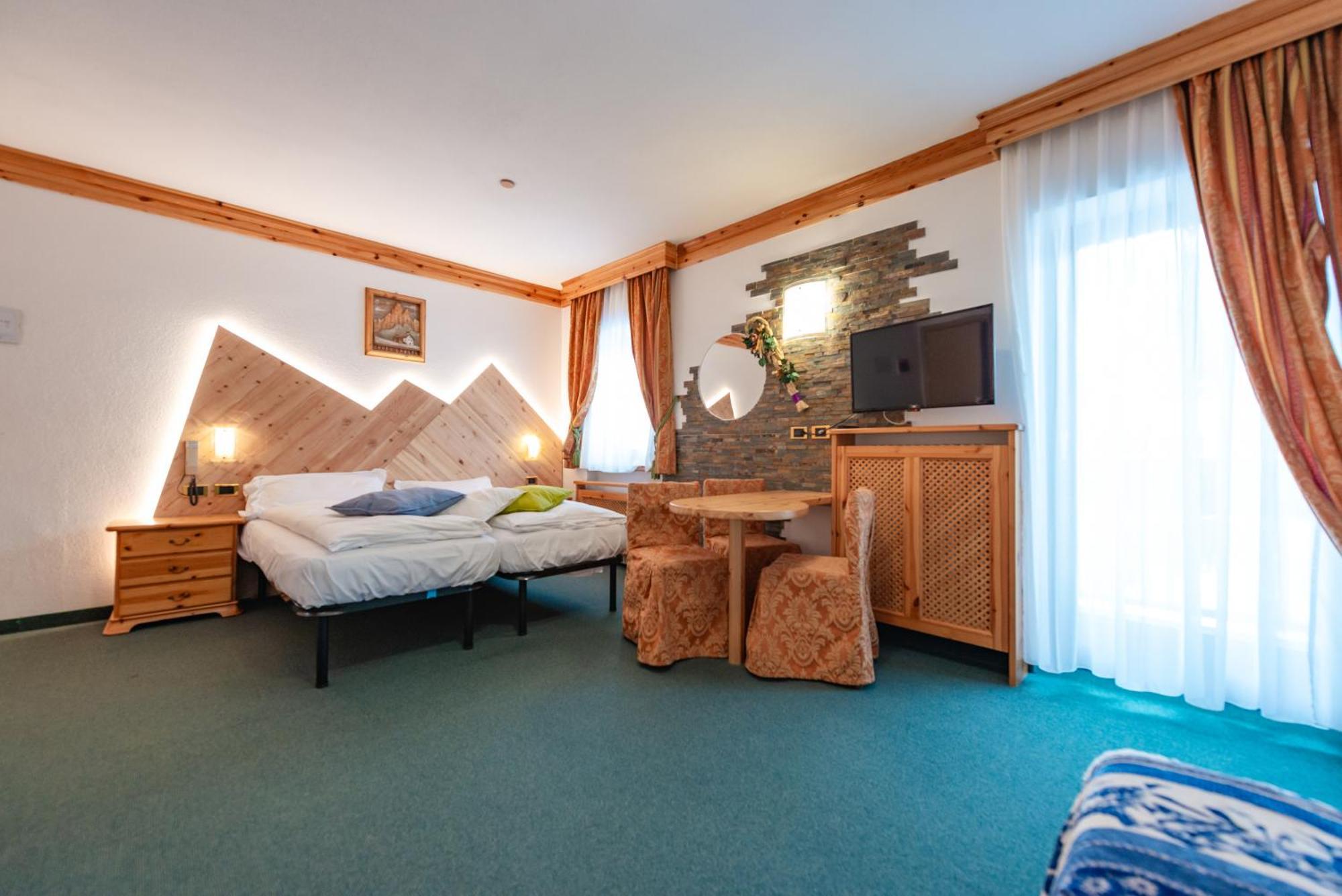 Hotel Ciamol Campitello di Fassa Exteriér fotografie