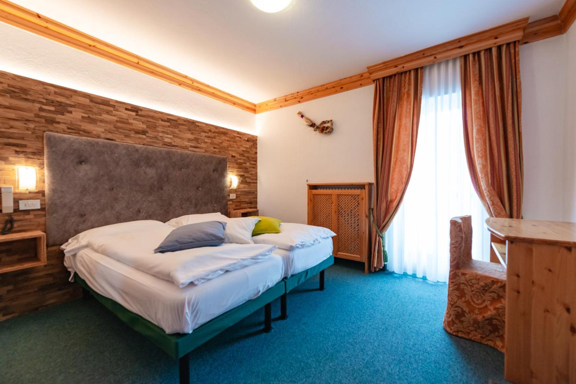 Hotel Ciamol Campitello di Fassa Exteriér fotografie
